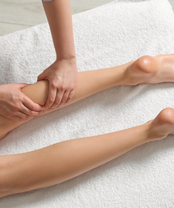 Massage des jambes Gland
